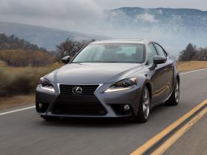 Lexus IS350 2013 года